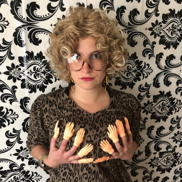 Meet your Posher, Emilie - Picture 1 of 1